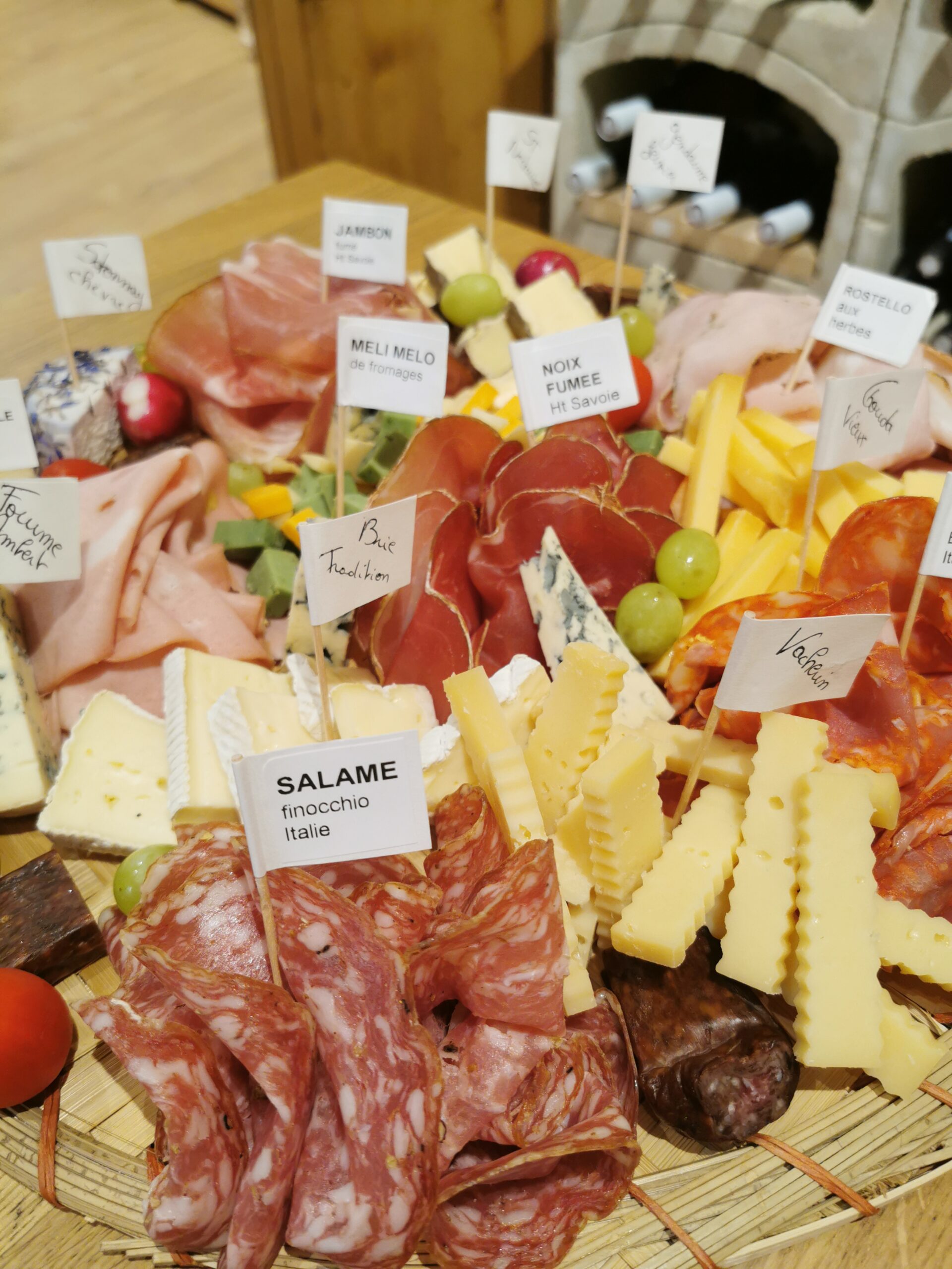 Plateau charcuterie spécial Mont d'Or et Fondue - Fromages en ligne