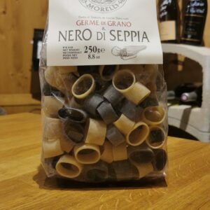 Pâtes à l'encre de seiche